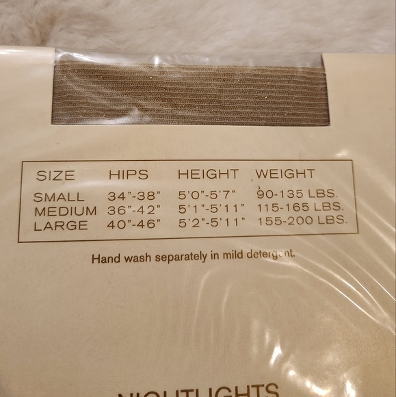 Victoria's Secret Couture Collection Nightlights Pantyhose Gold Metallic Size S - Picture 8 of 10